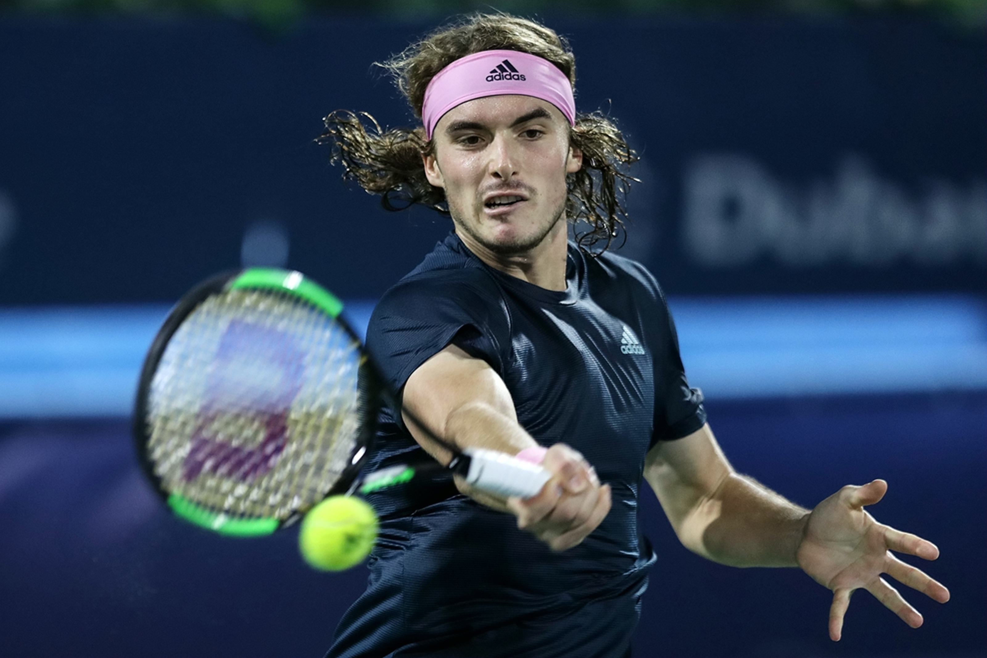 更凸显了两 更凸显了两