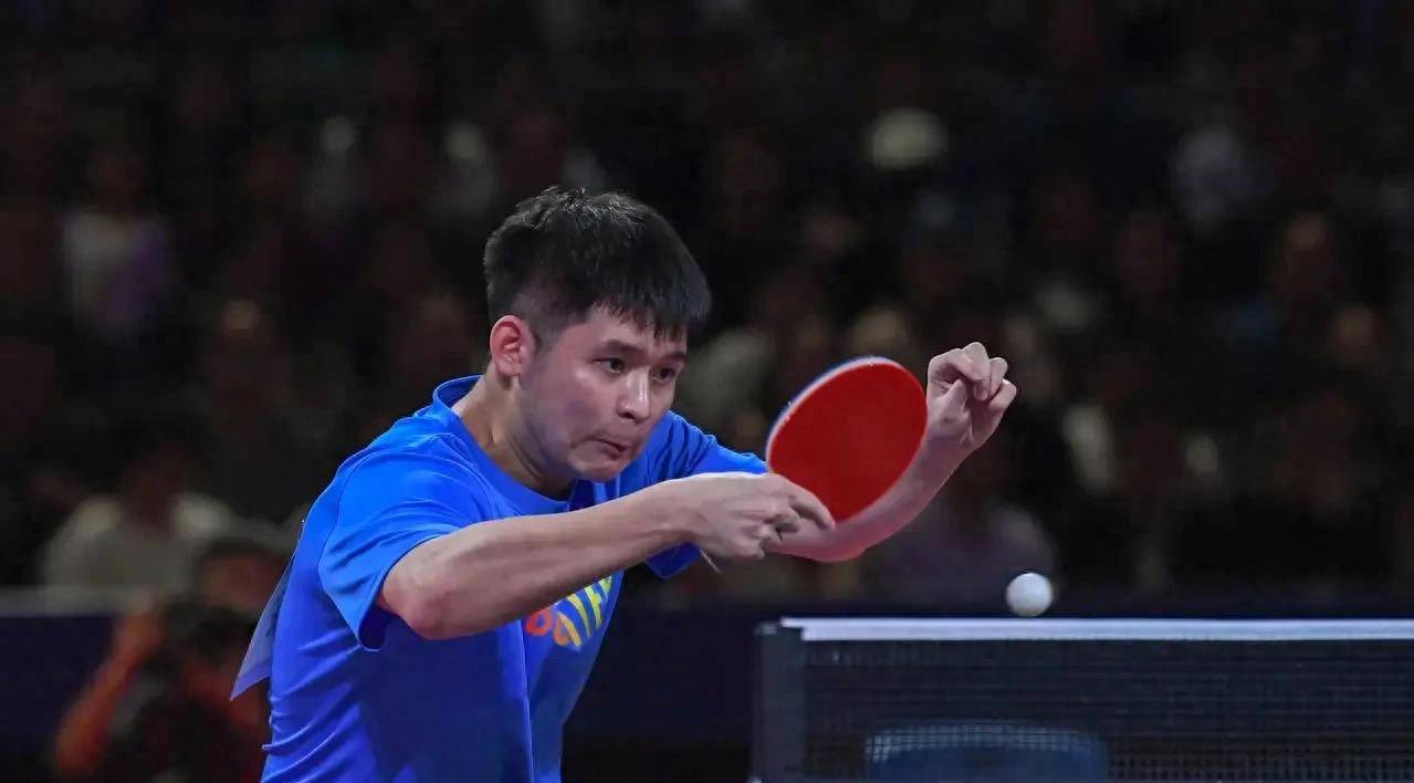 放大镜下进 放大镜下进