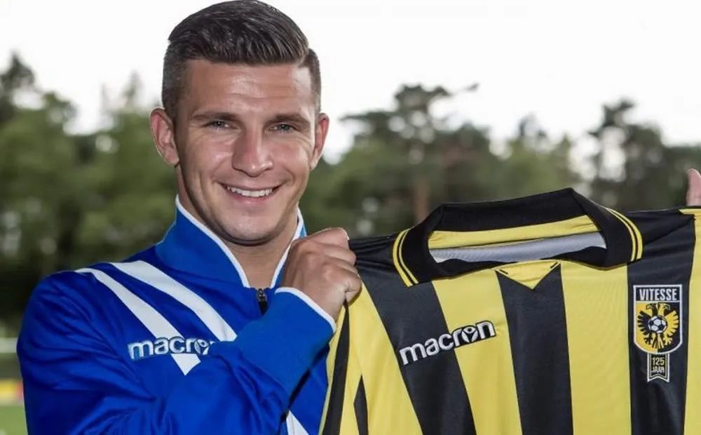 稍显不足的 稍显不足的