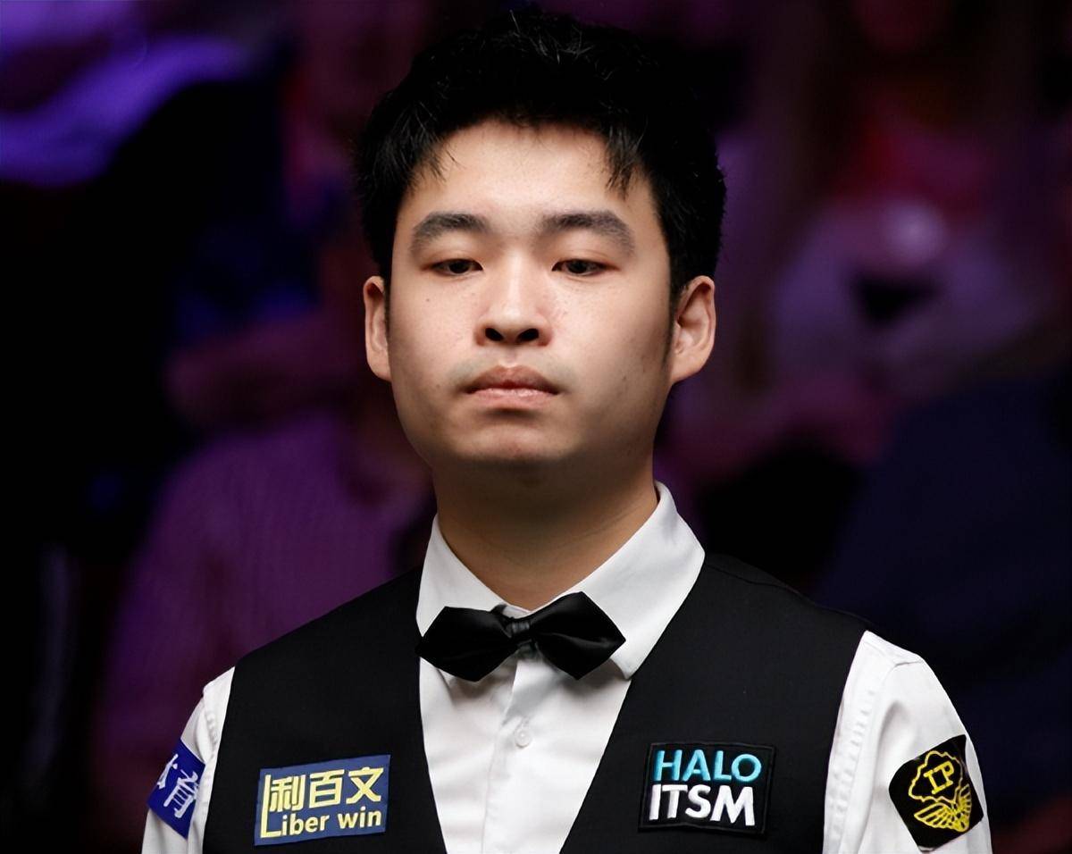 踢球员需要 踢球员需要