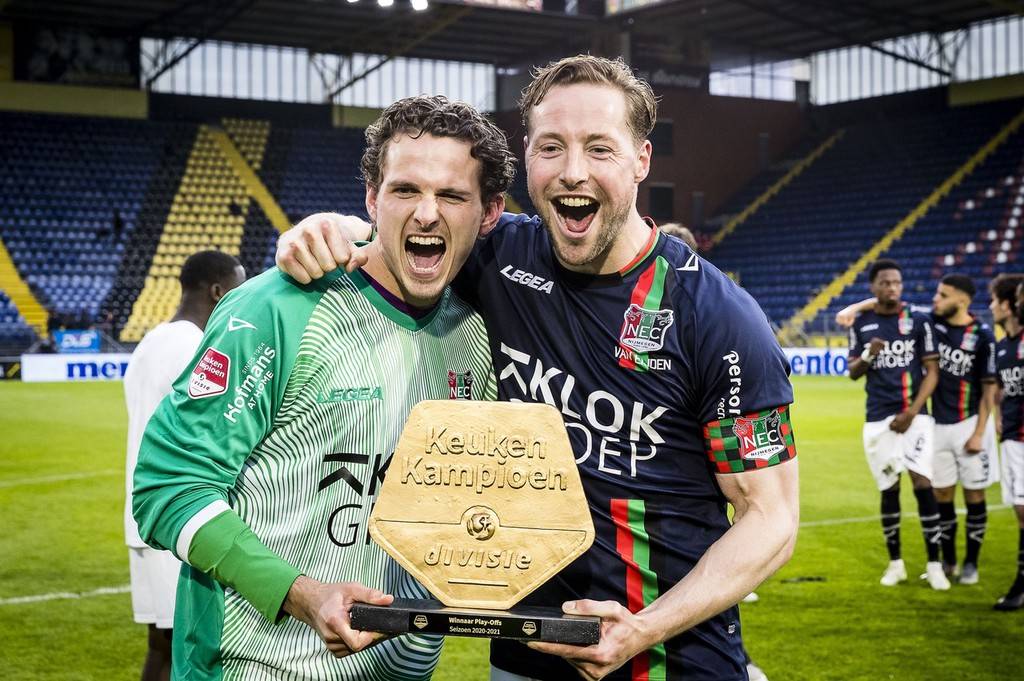 对抗赛事中 对抗赛事中