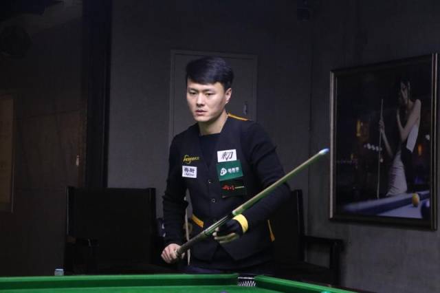 凡的足球技 凡的足球技