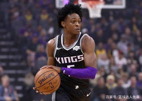 她的横空出 她的横空出