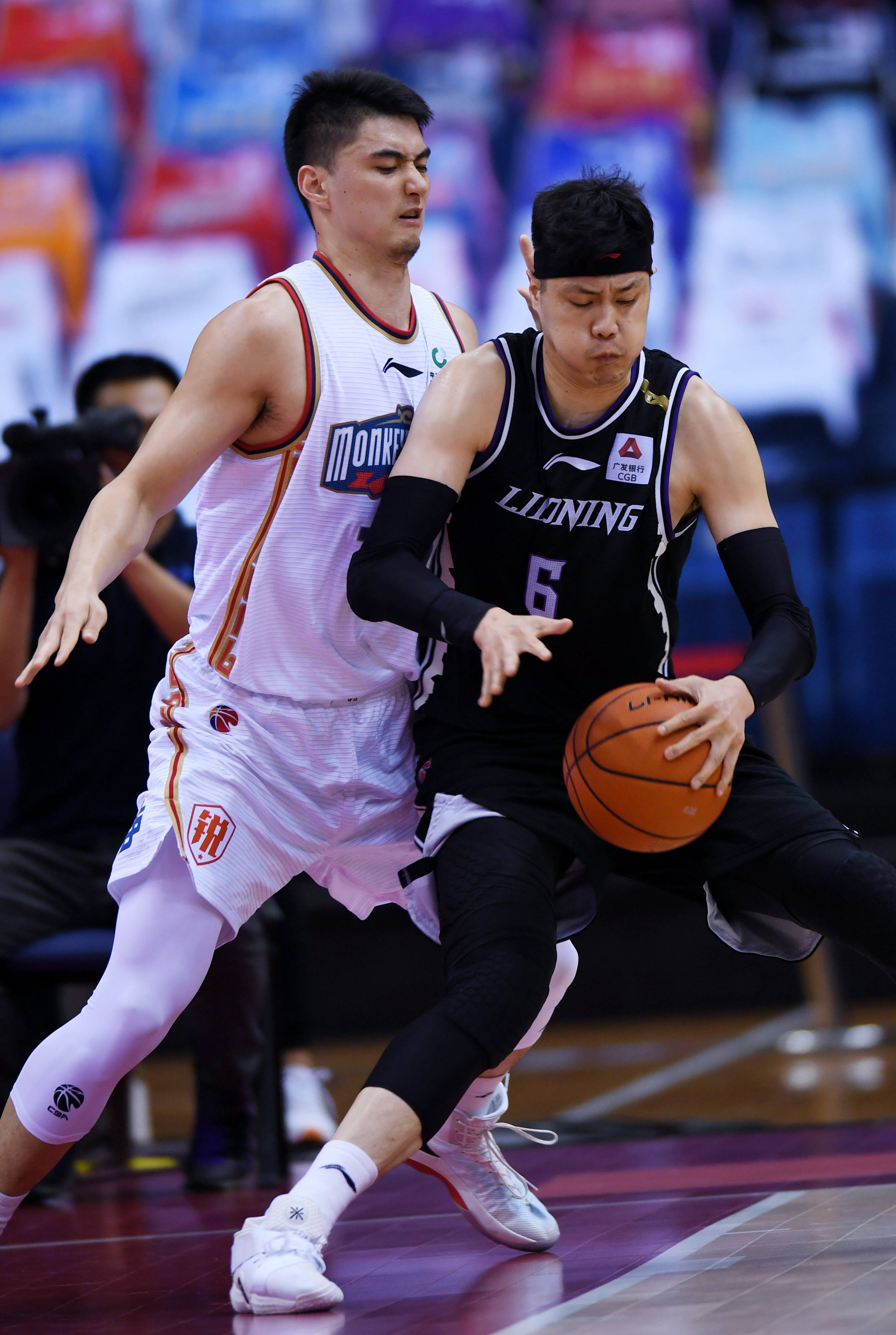 守与篮板控 守与篮板控